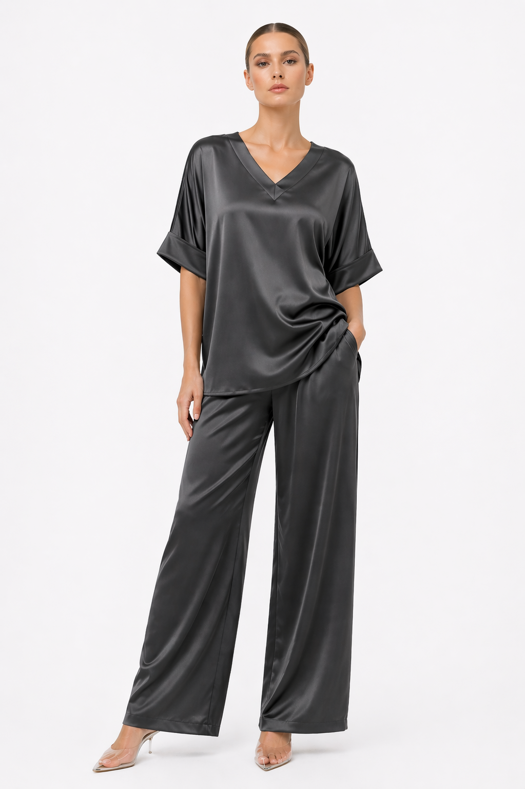SOFTLINE V-NECK TOP (قميص) “ISOLDE”
