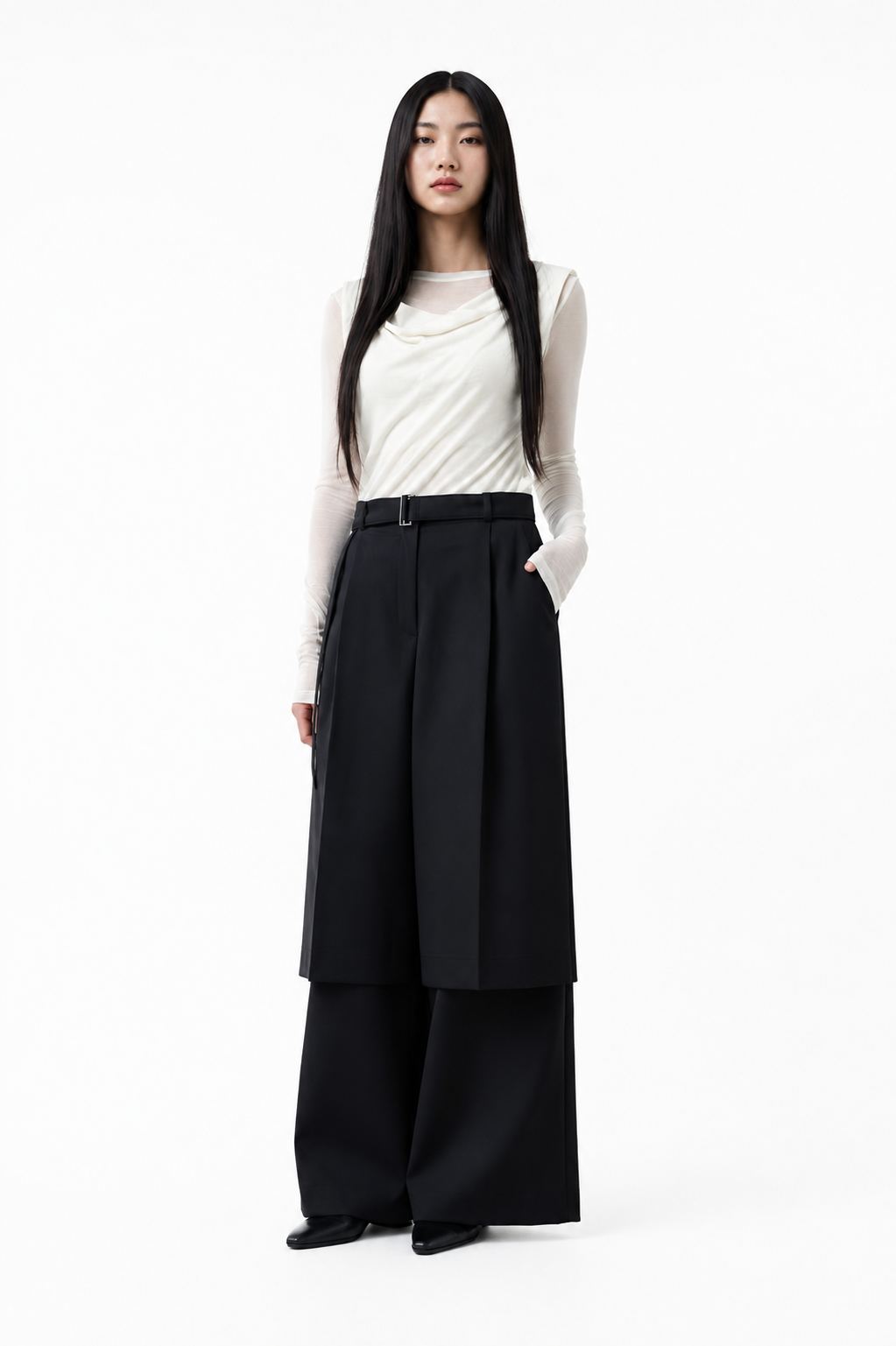 LAYERED BERMUDA-TROUSERS (بنطلون)“NOIR”