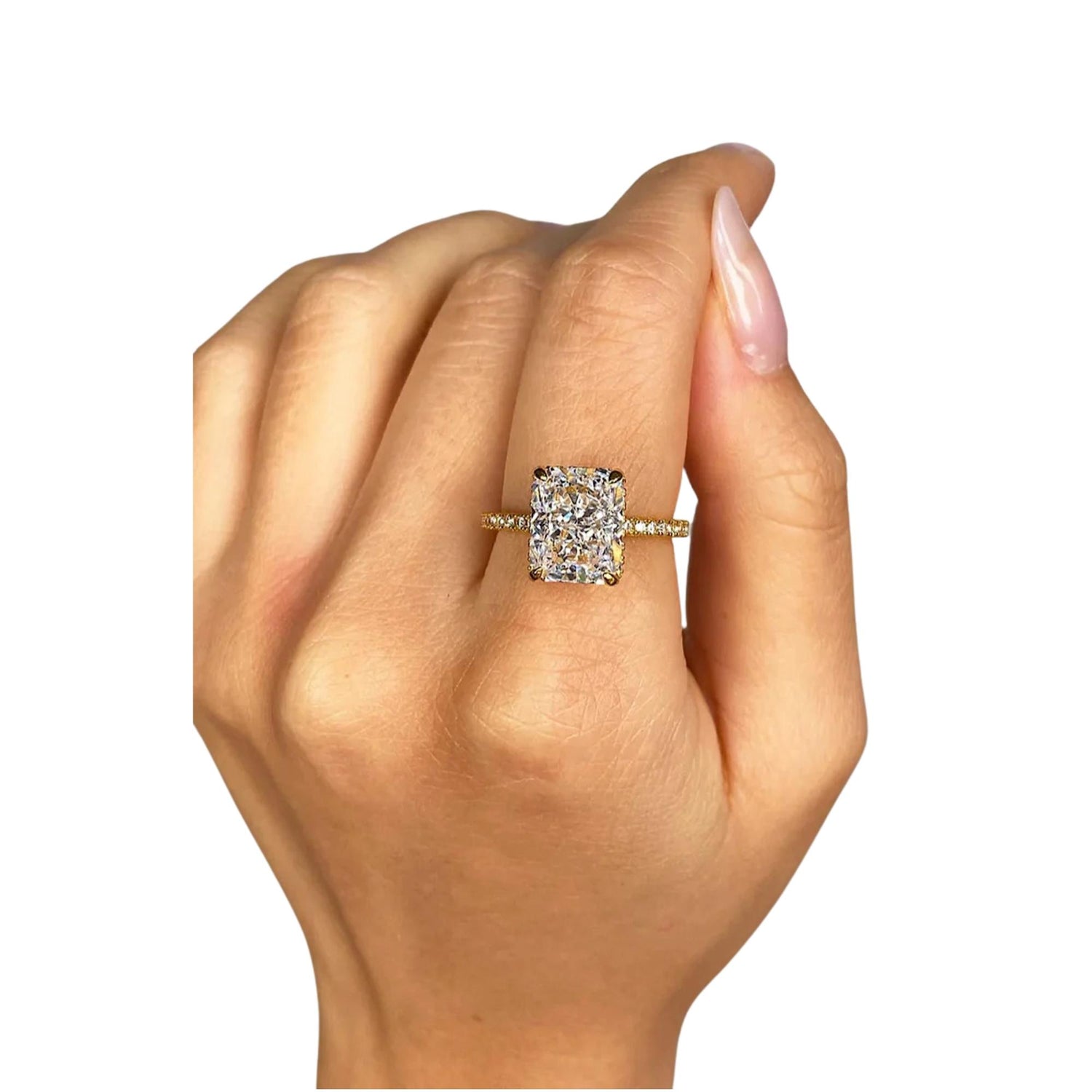 AURA RING (الخاتم)