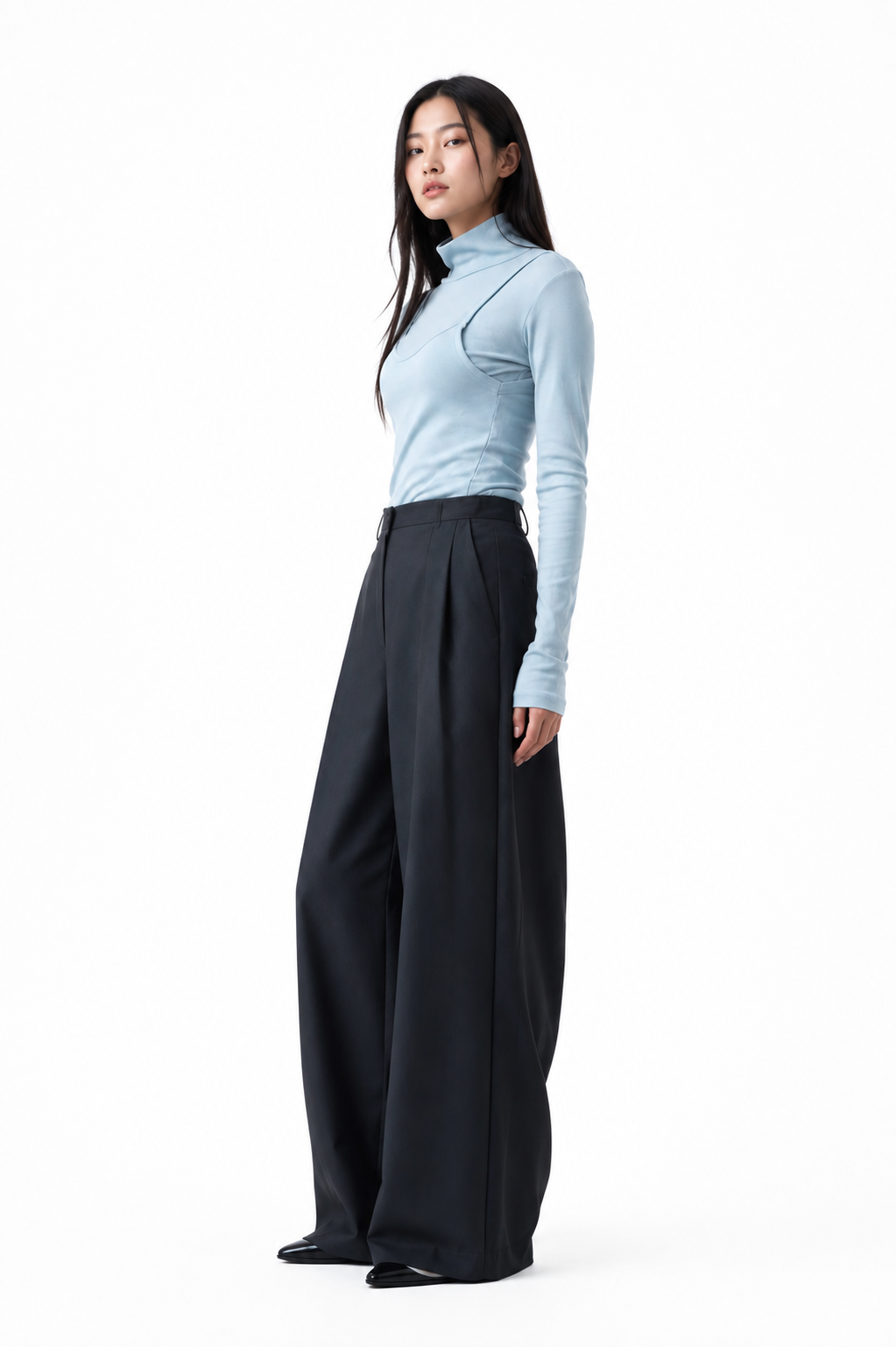 WIDE-LEG OVERLAY TROUSERS (بنطلون)“VELORA”