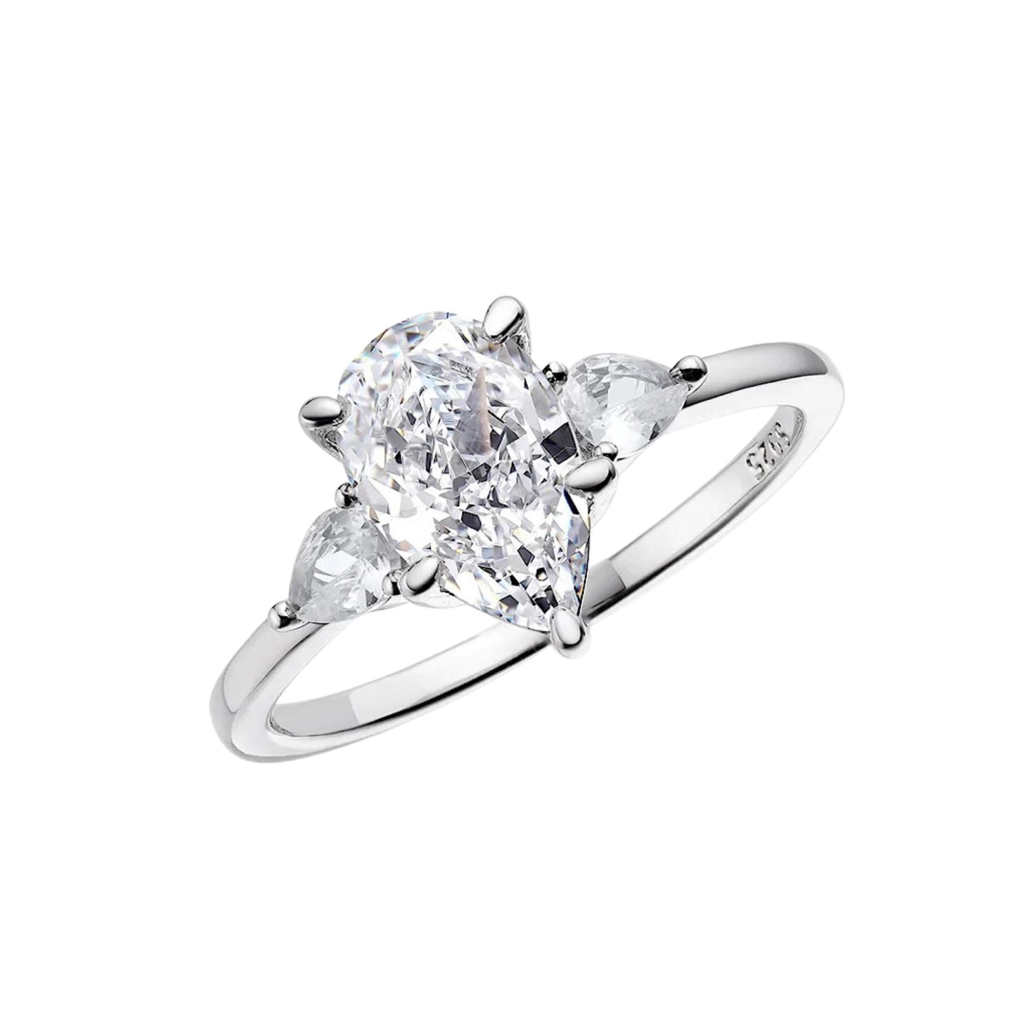CRUSHED ICE PEAR TRIO / CENTREPIECE RING (الخاتم)