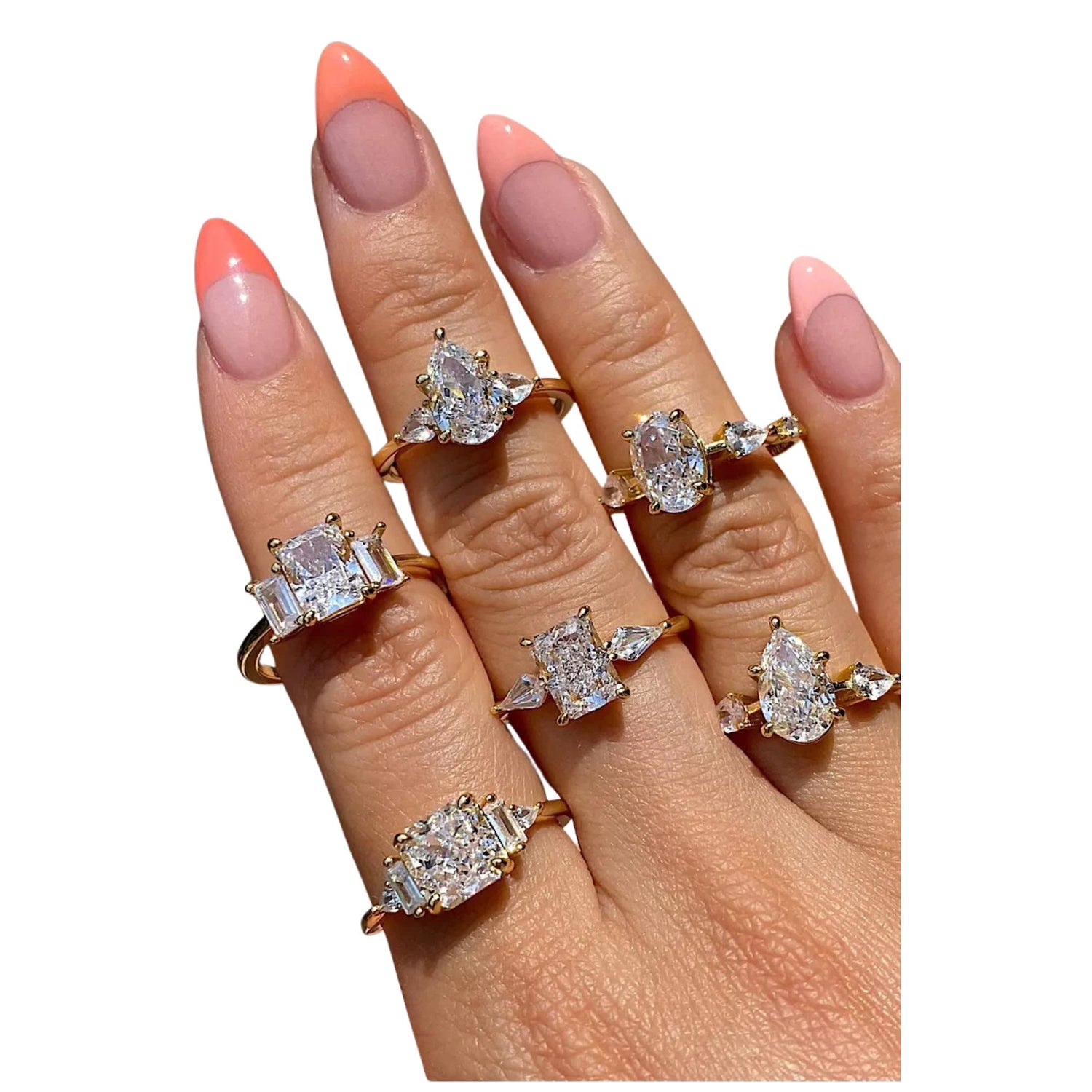 CRUSHED ICE PEAR TRIO / CENTREPIECE RING (الخاتم)