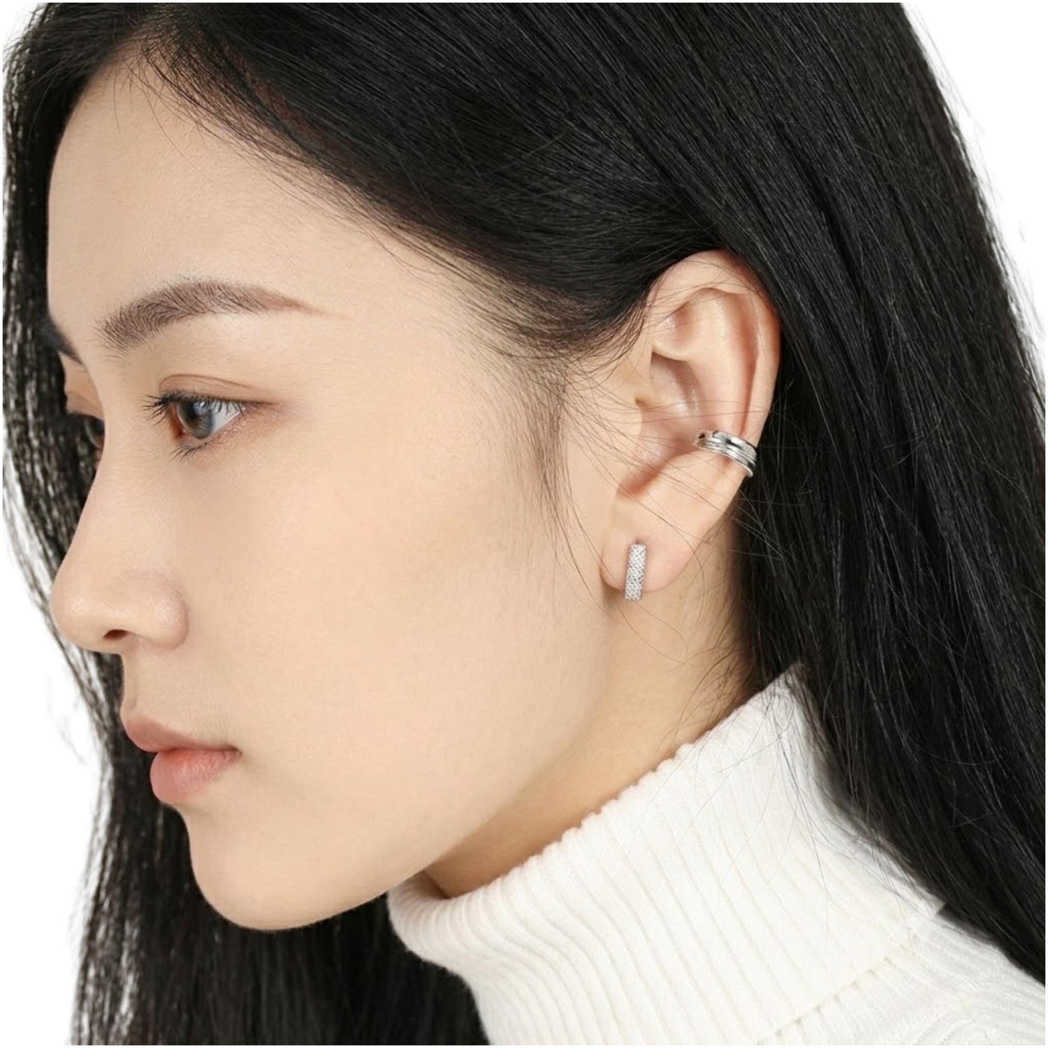DIAMOND ZIRCON EAR BUCKLE EARRINGS (الأقراط)