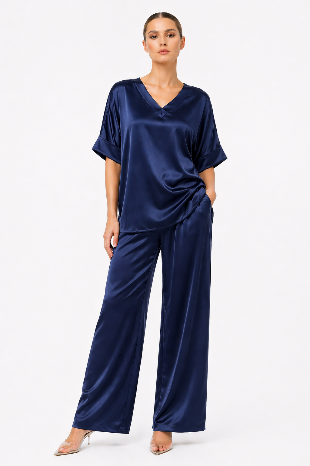SOFTLINE V-NECK TOP (قميص) “ISOLDE”
