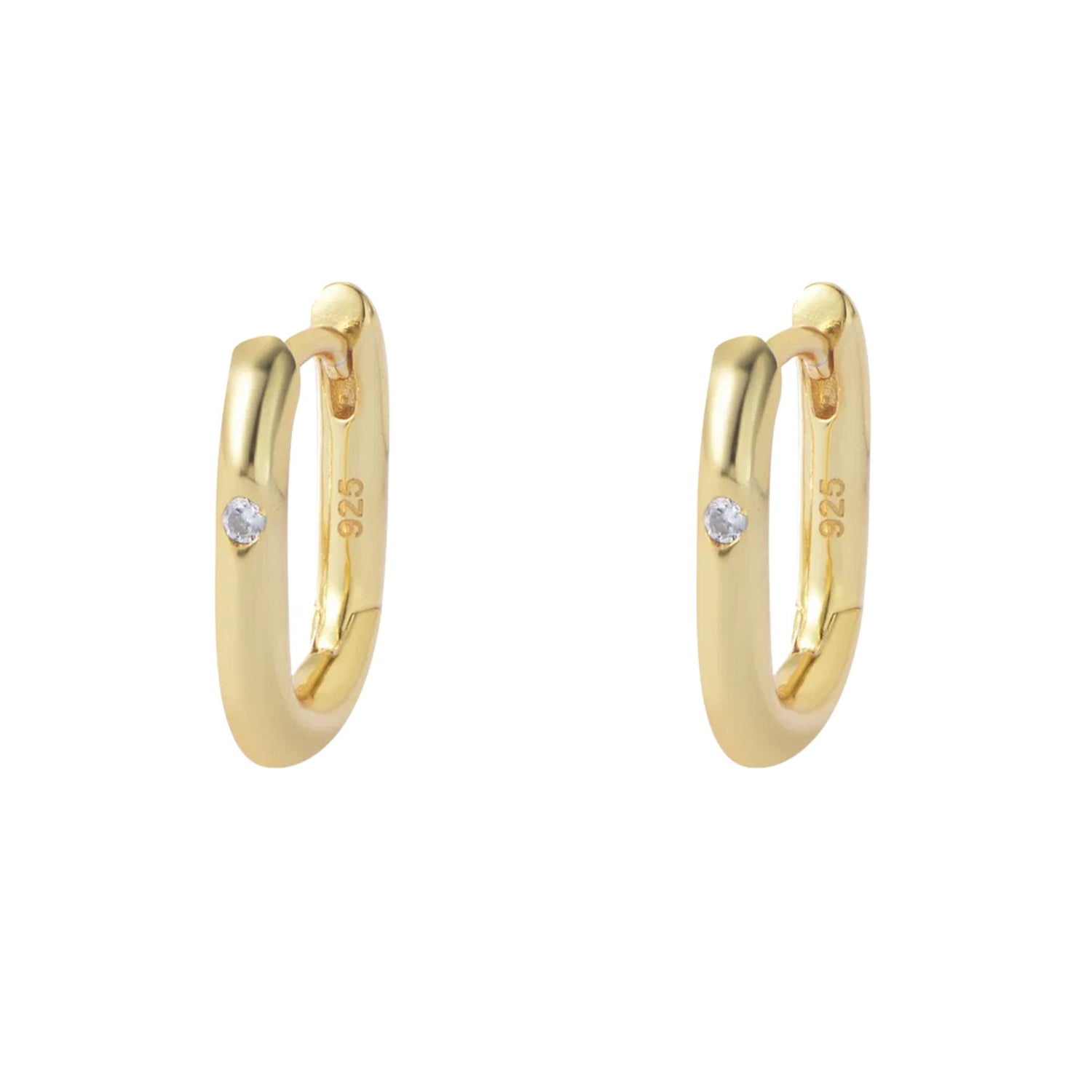EAR CLIP ROUNDED SQUARE HUGGIE HOOP EARRINGS (الأقراط)
