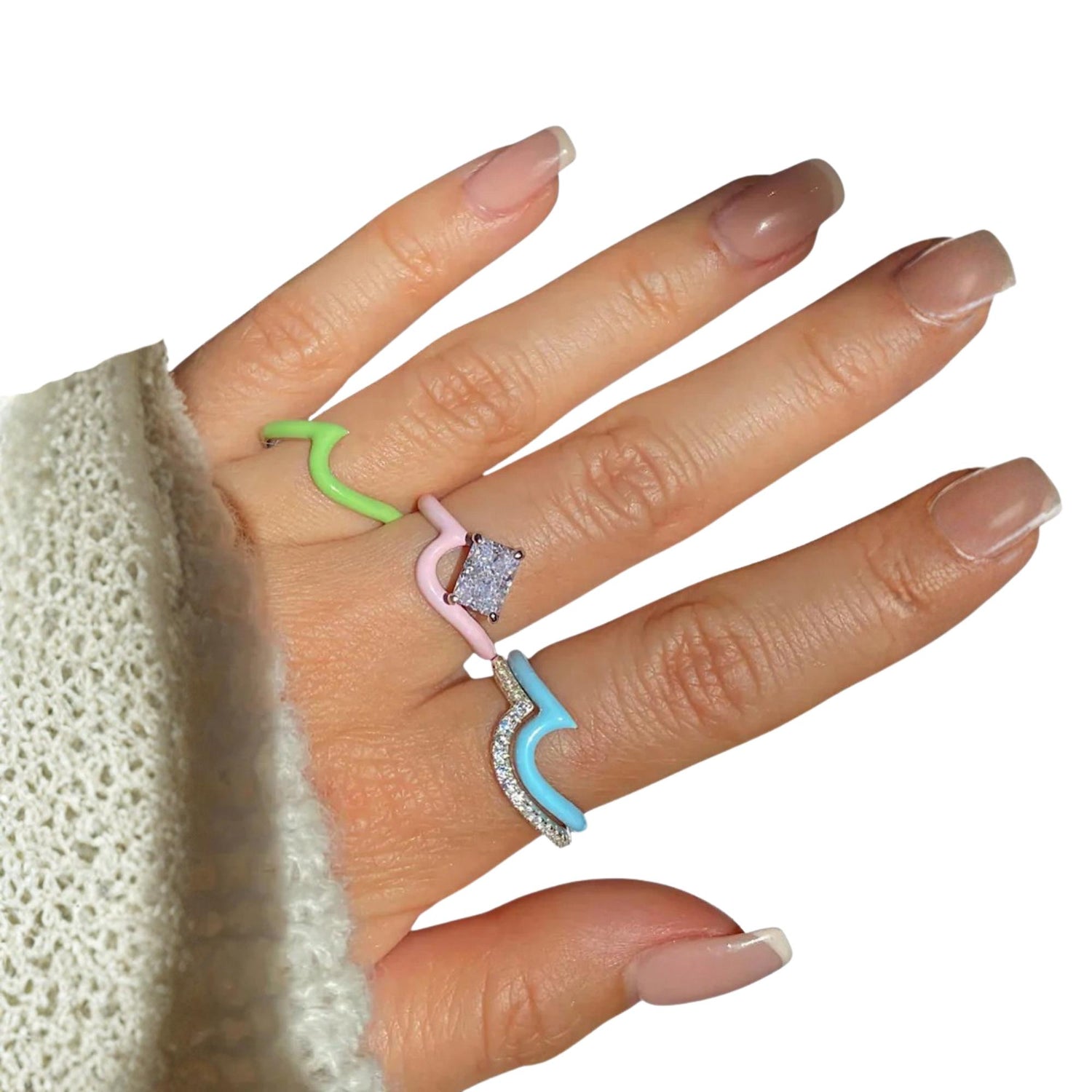 ENAMEL VAGUES RING (الخاتم)