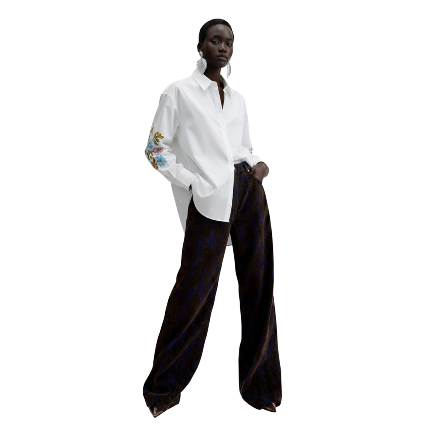 FLORAL EMBROIDERED WHITE SHIRT (فستان)"SIMA"
