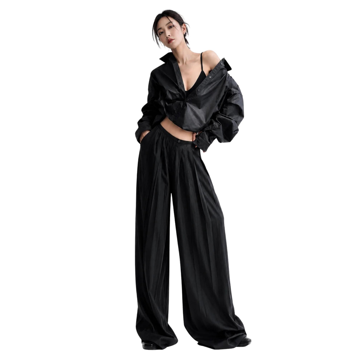 FRONT-PLEATED TROUSERS (بنطلون)“MONOLITH”