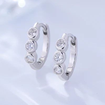 CUBIC ZIRCON HOOP HUGGIE  EARRINGS (الأقراط)