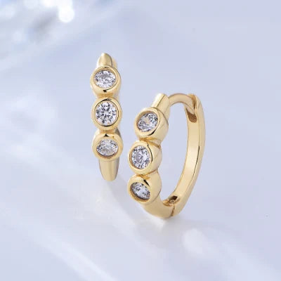 CUBIC ZIRCON HOOP HUGGIE  EARRINGS (الأقراط)