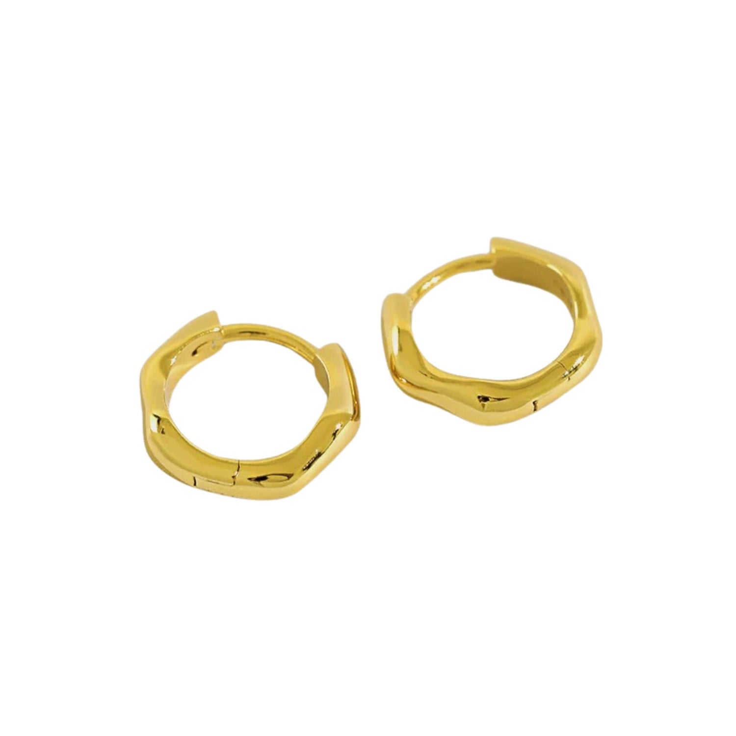 IRREGULAR WAVY EAR BUCKLE EARRINGS (الأقراط)