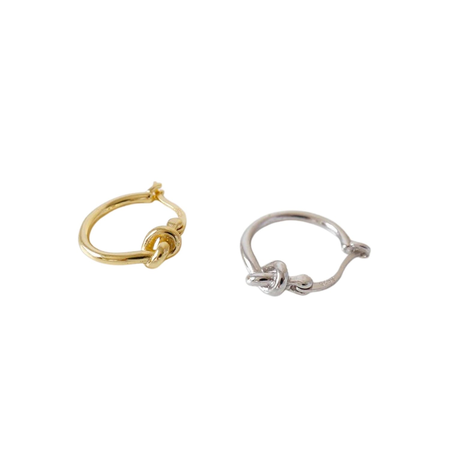 KNOT EARRINGS (الأقراط)