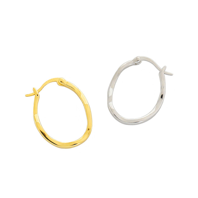 HAMMER GRAIN IRREGULAR ROUND EARRINGS (الأقراط)