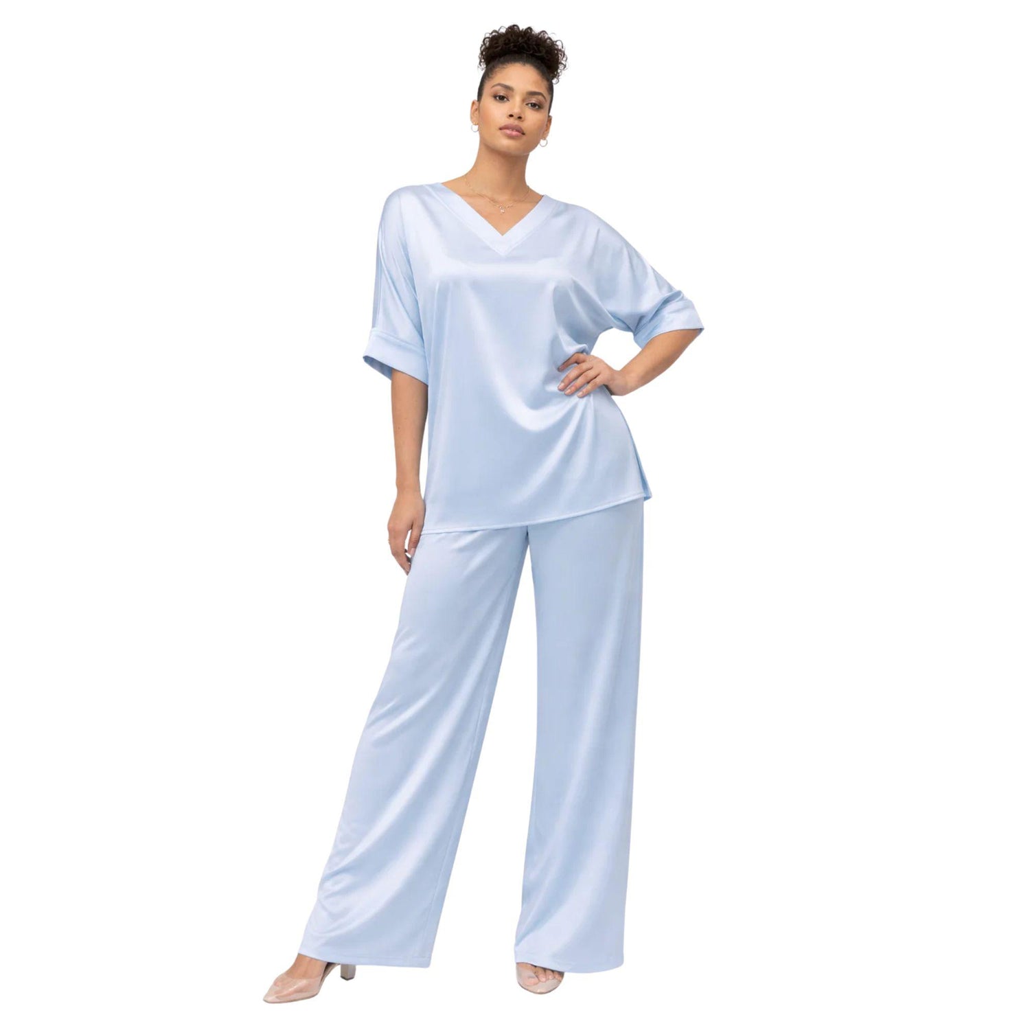 SOFTLINE V-NECK TOP (قميص) “ISOLDE”