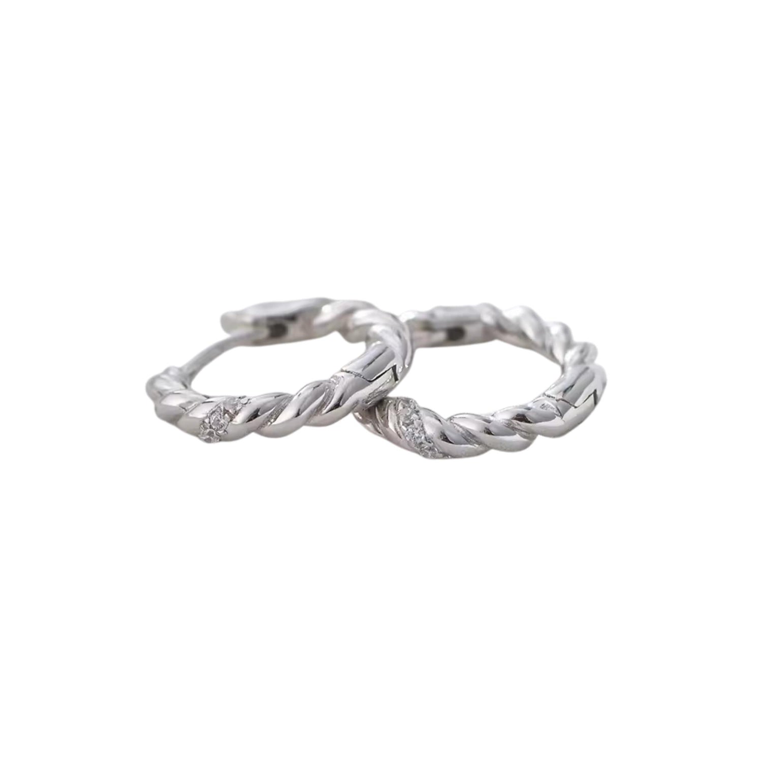 TWISTED CUBIC ZIRCON HOOP HUGGIE EARRINGS (الأقراط)