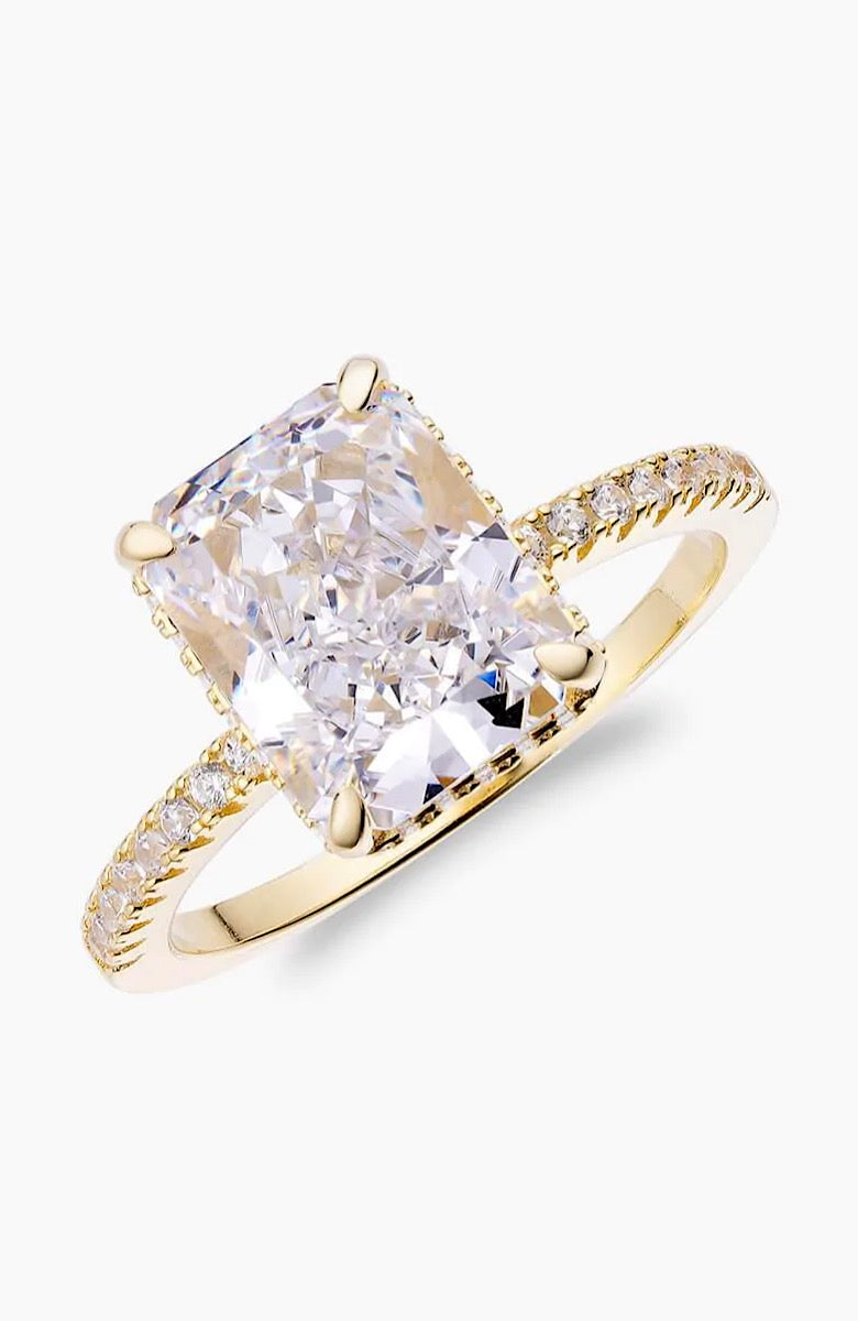 AURA RING (الخاتم)