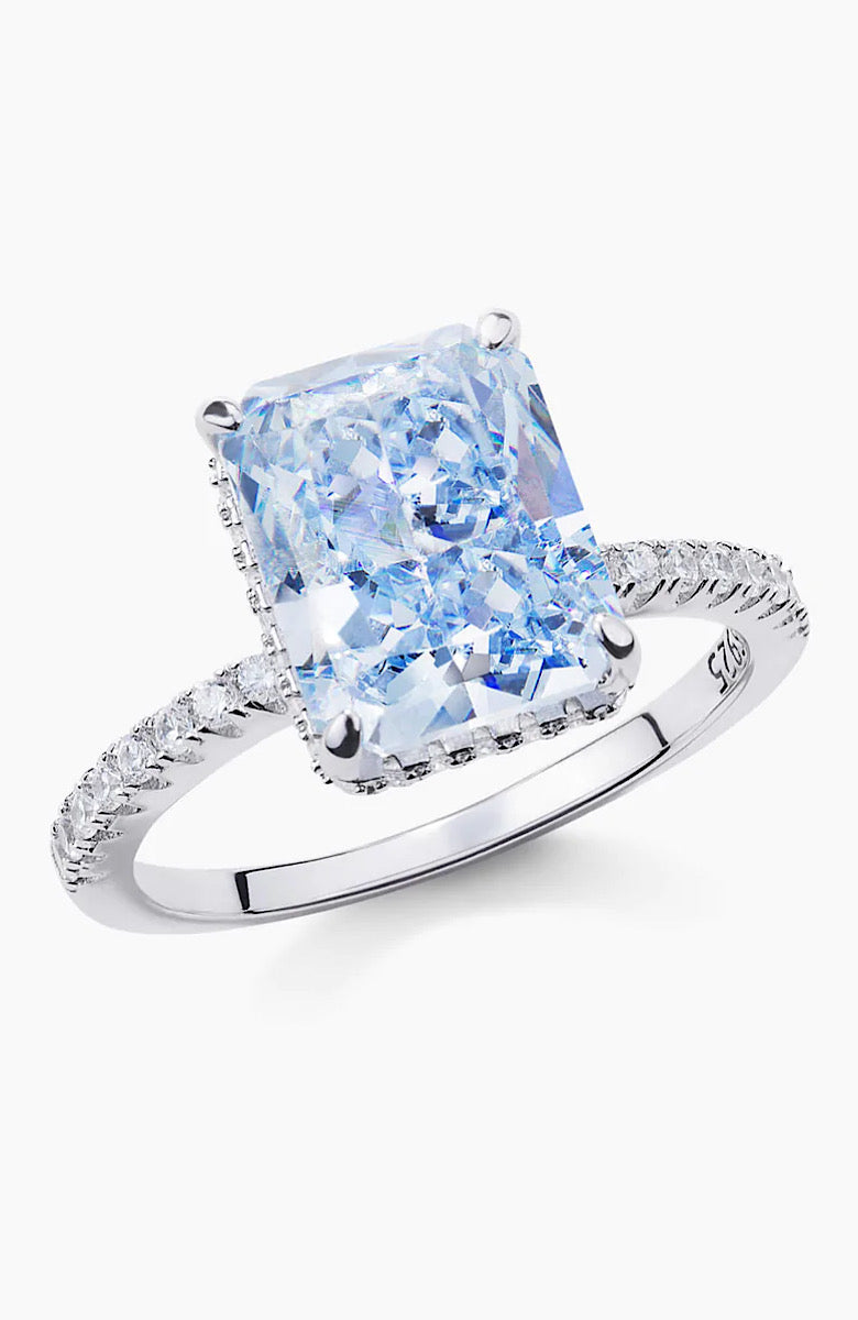 AURA RING (الخاتم)