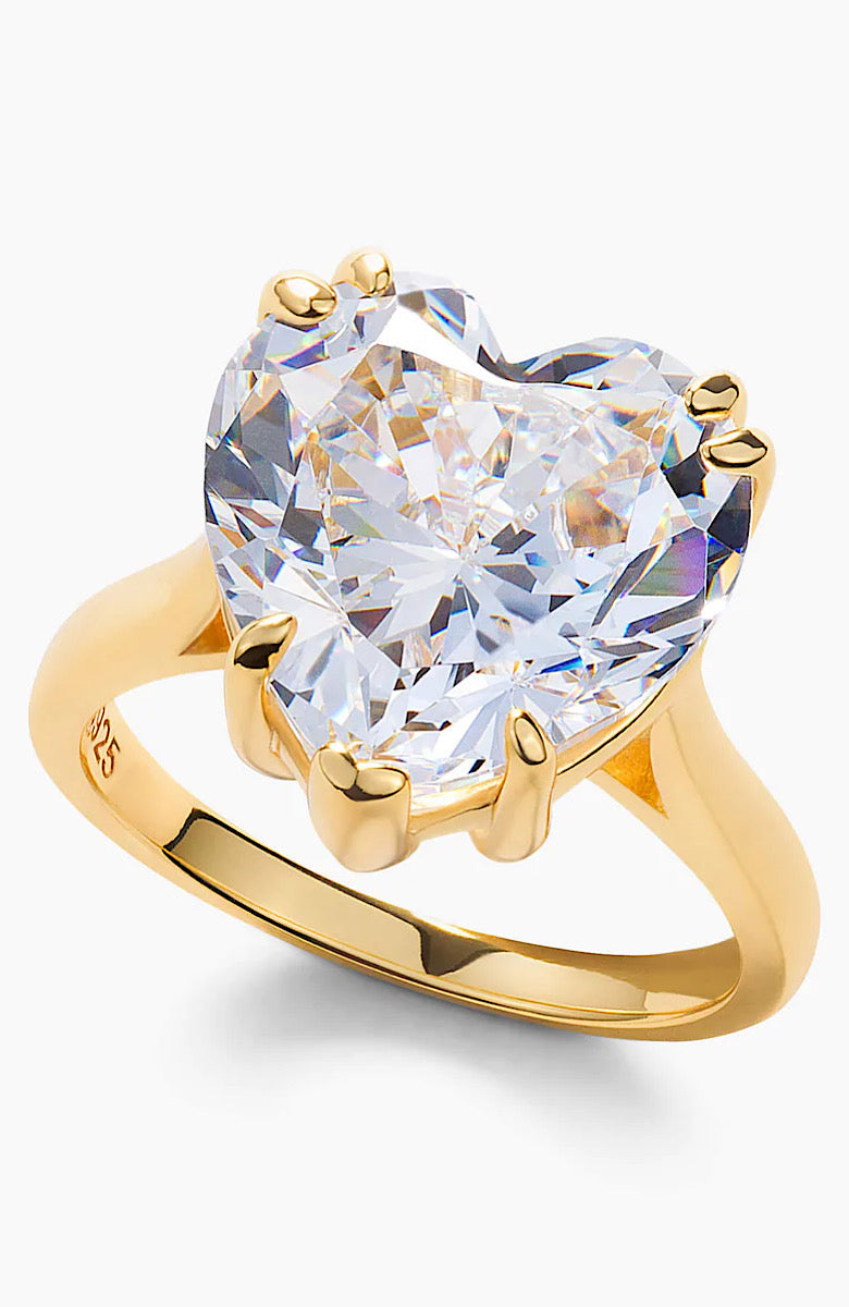 AMOS HEART-CUT RING (الخاتم)
