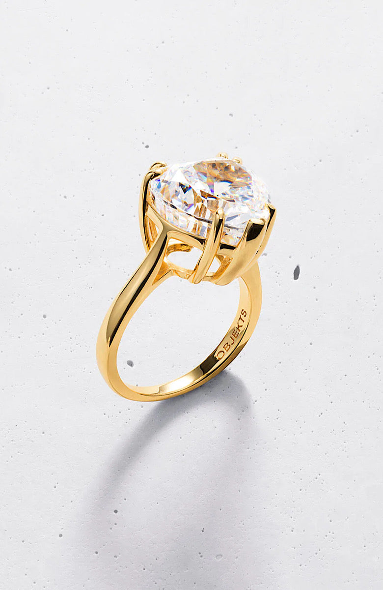 AMOS HEART-CUT RING (الخاتم)