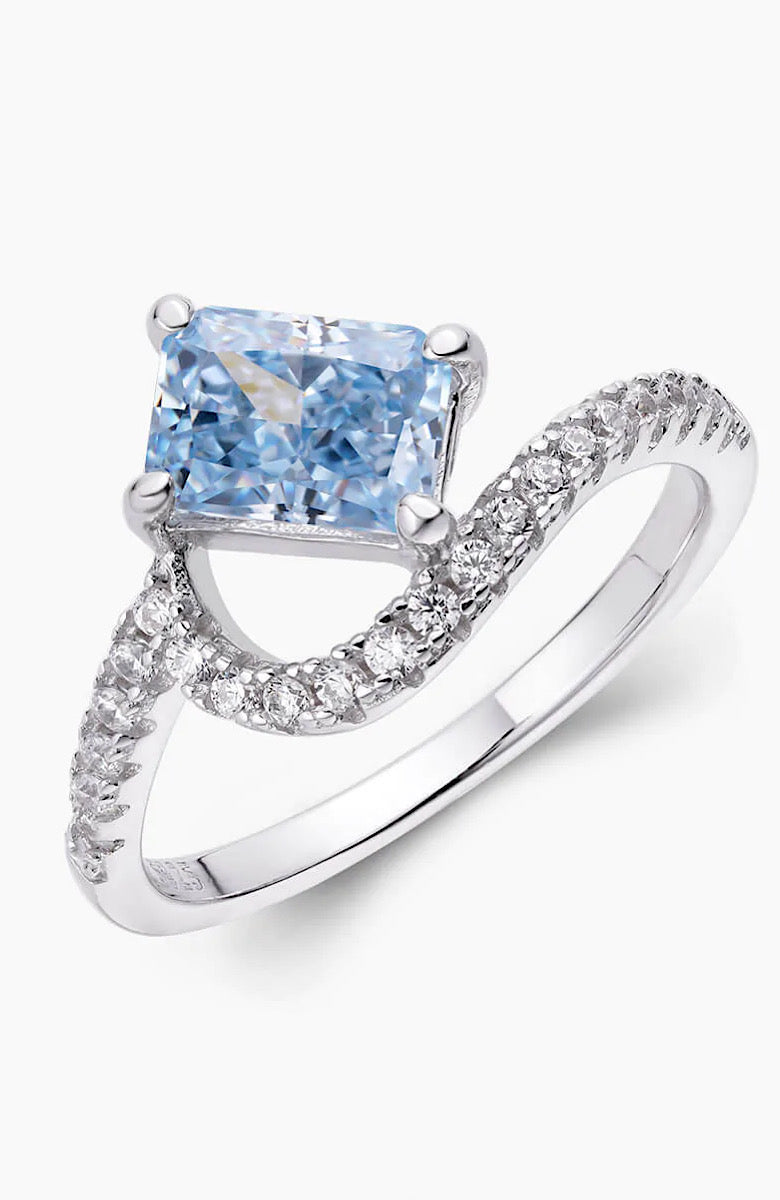 PAVE VAGUES RING (الخاتم)