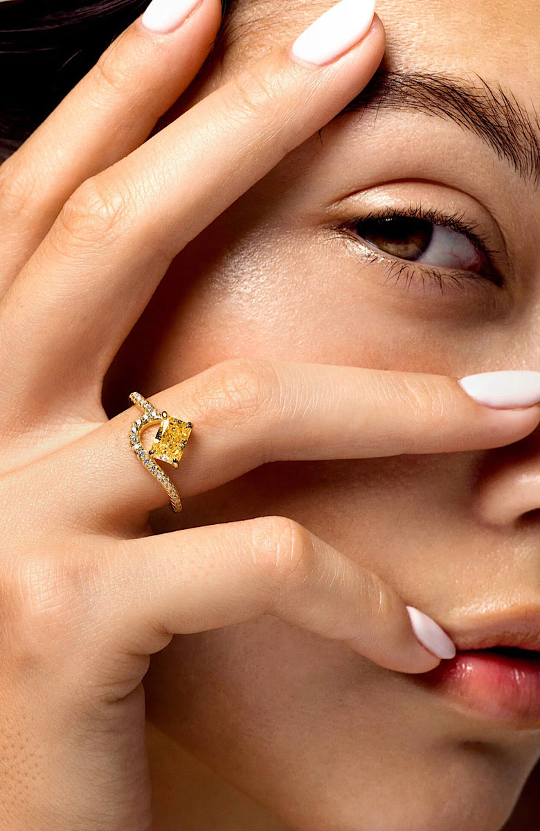 PAVE VAGUES RING (الخاتم)